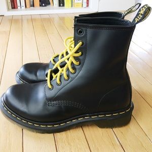 Black Dr Martens 1460 boots, US8/UK6 - like new!